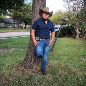 Meet your Posher, Alejandro